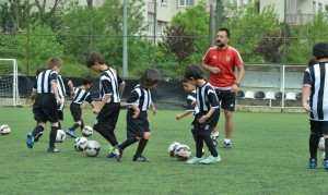 Beşiktaş Futbol Okulu Karadolap’ta (1)